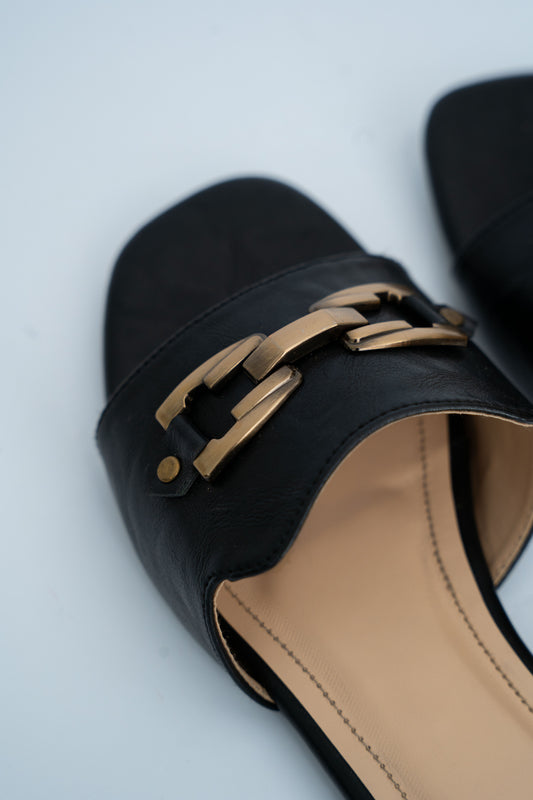 Metallic Chain Flats