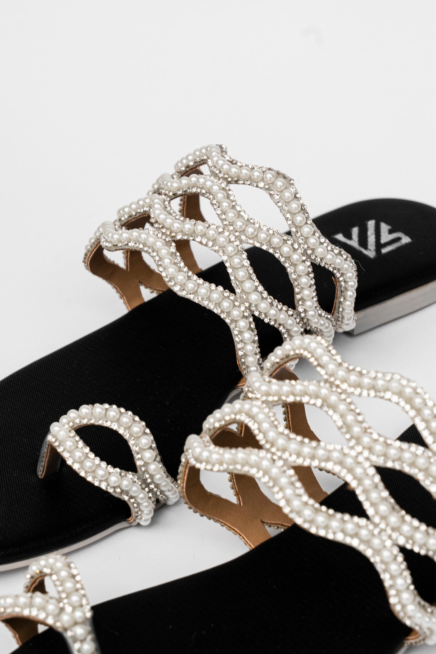 Pearl Wave Flats